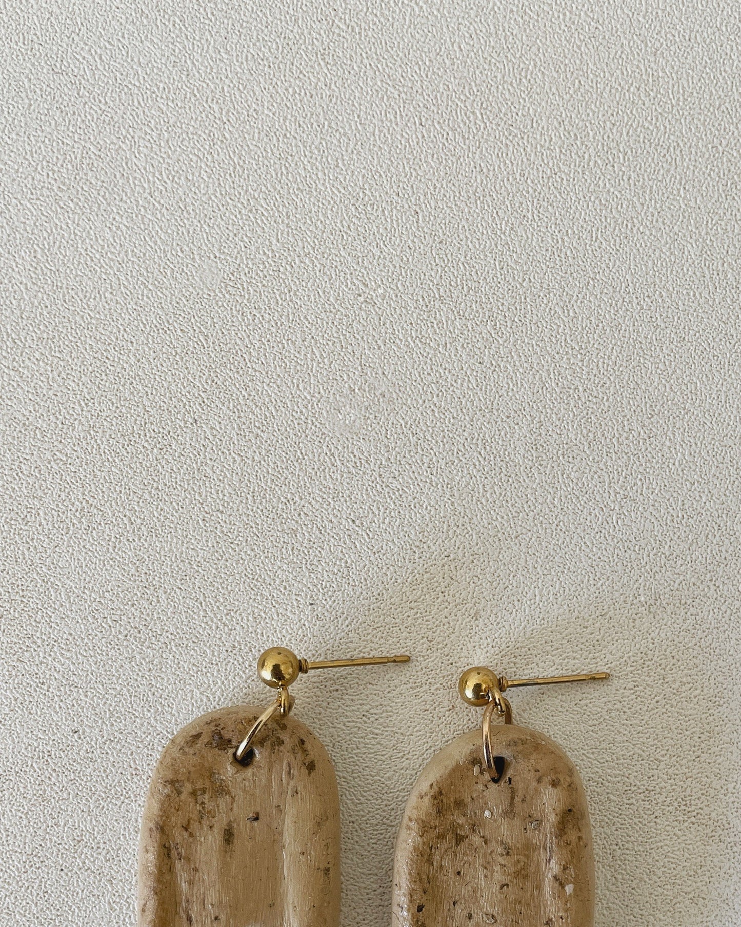 Arin - Light Taupe Clay Flecked Earrings