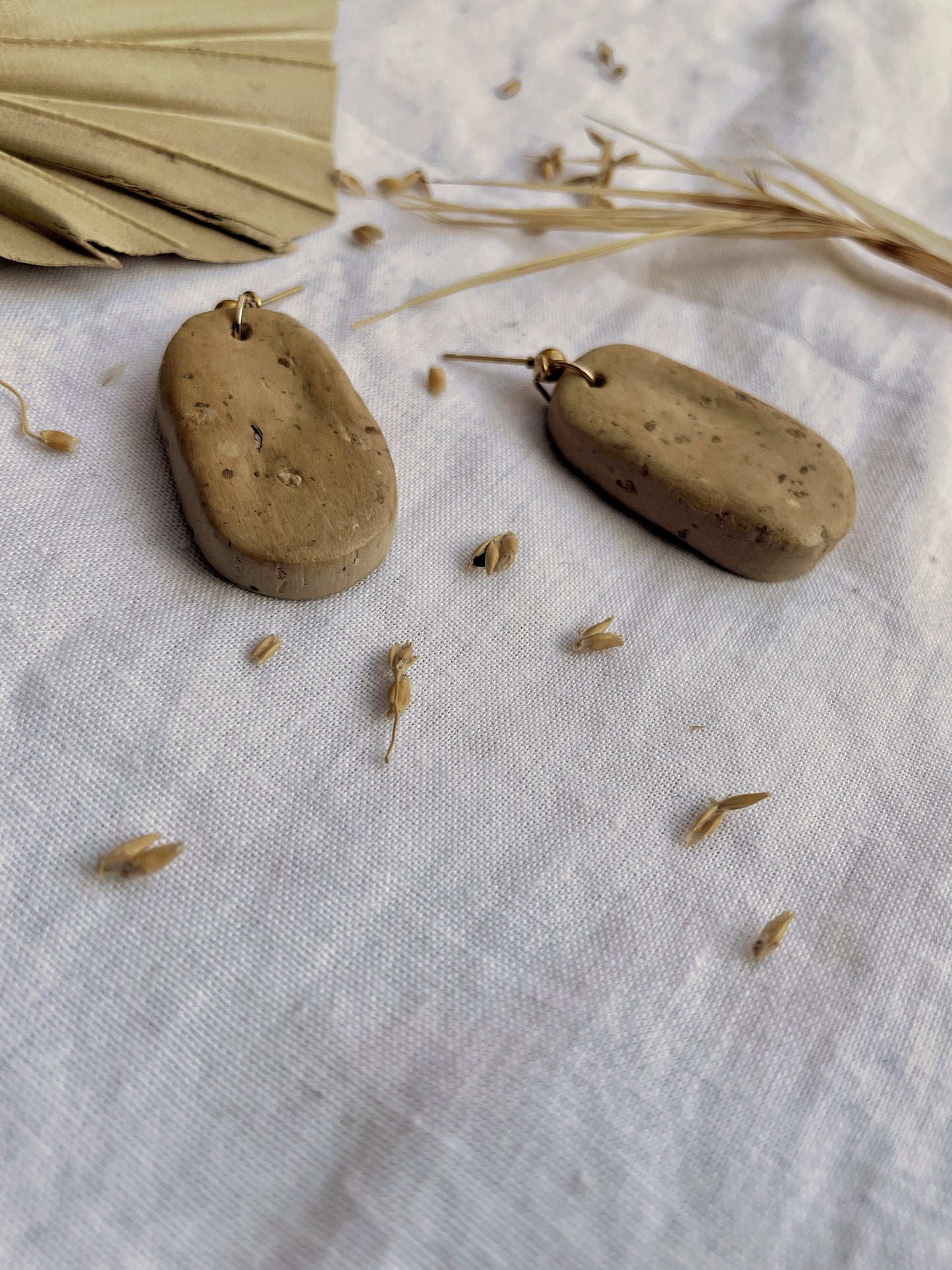 Arin - Light Taupe Clay Flecked Earrings